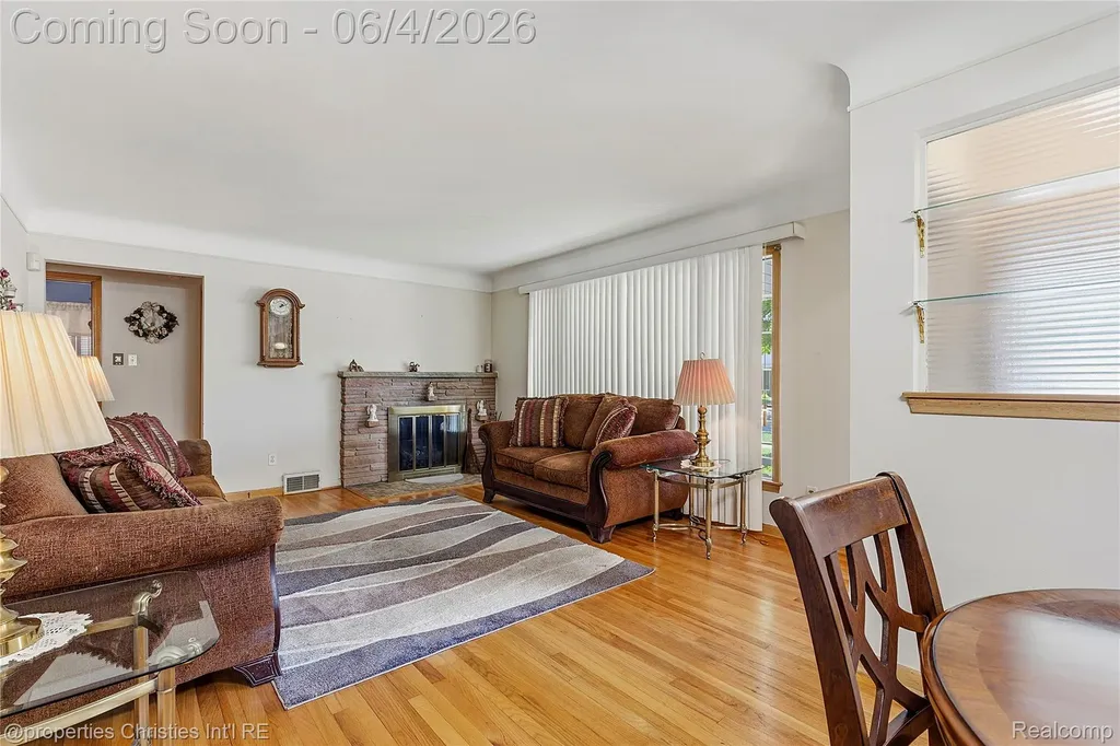 9610 Norborne Redford Charter Township MI 48239
