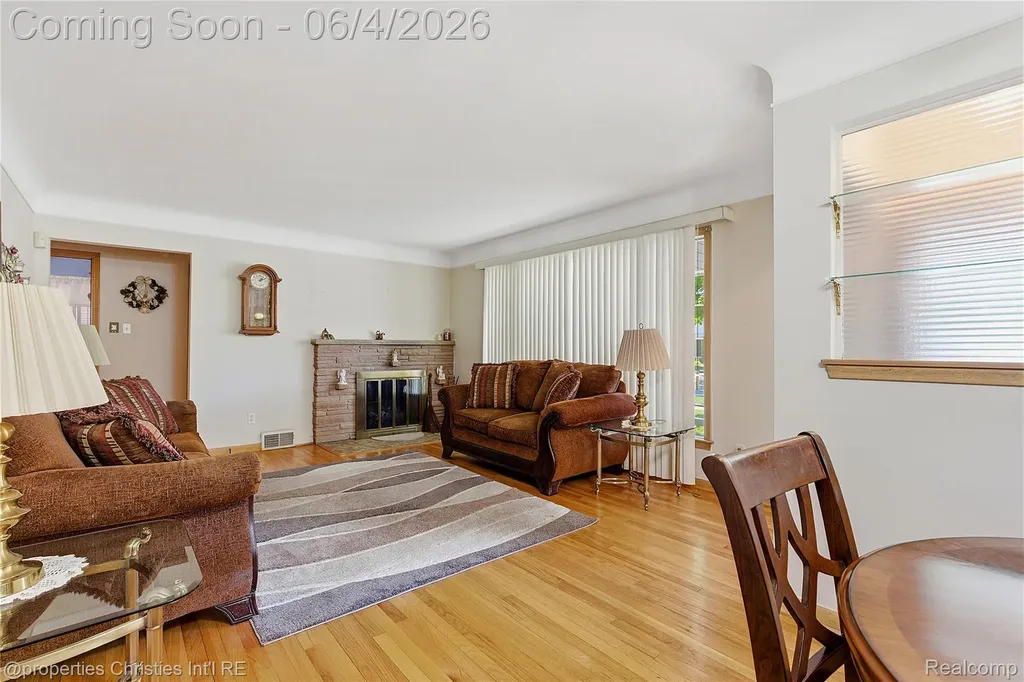 9610 Norborne Redford Charter Township MI 48239