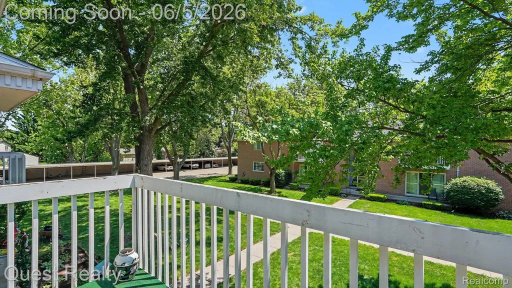 42744 Sheldon Place Clinton Charter Township MI 48038