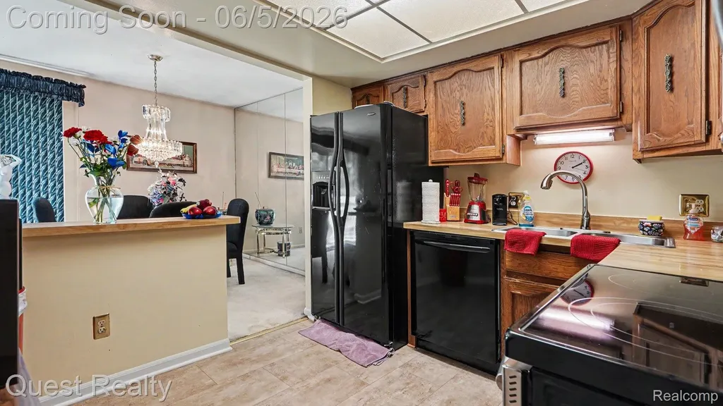 42744 Sheldon Place Clinton Charter Township MI 48038