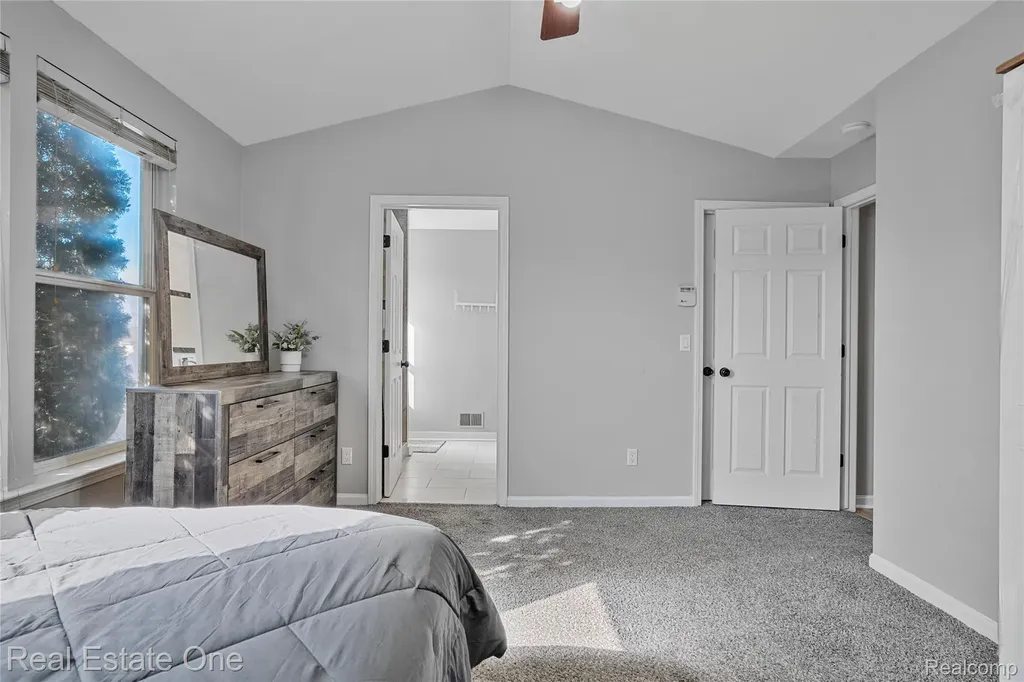 1575 Pebble Beach Drive Pontiac City MI 48340