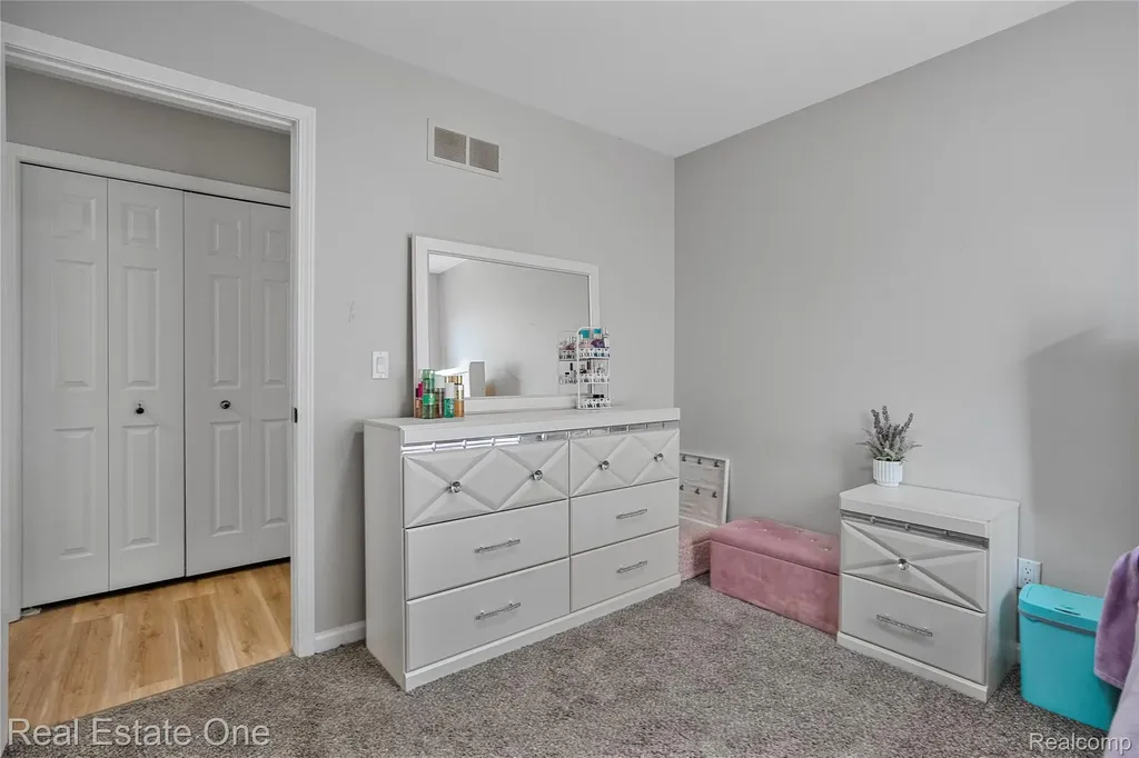 1575 Pebble Beach Drive Pontiac City MI 48340
