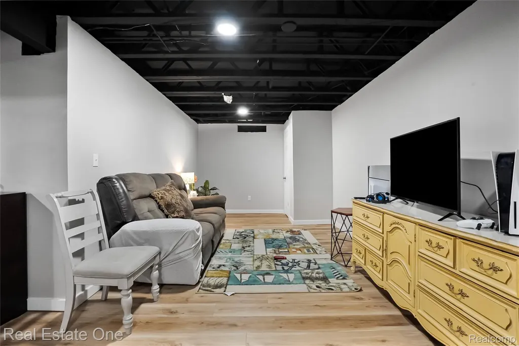 1575 Pebble Beach Drive Pontiac City MI 48340
