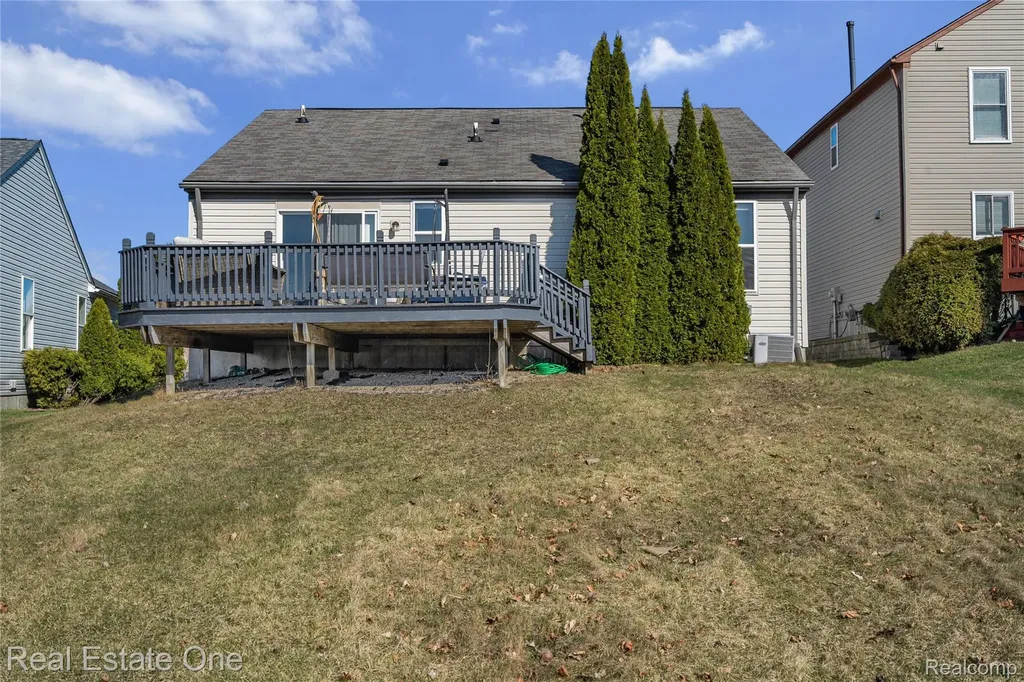 1575 Pebble Beach Drive Pontiac City MI 48340