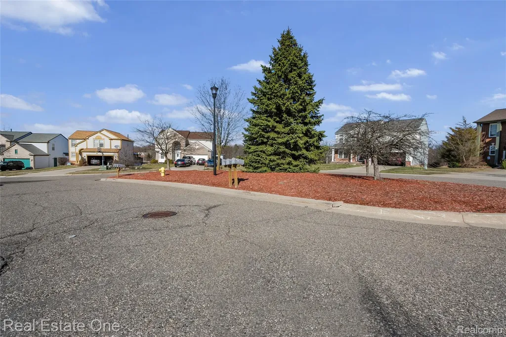 1575 Pebble Beach Drive Pontiac City MI 48340