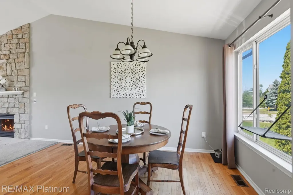 1714 Newgate Lane Hartland Township MI 48843