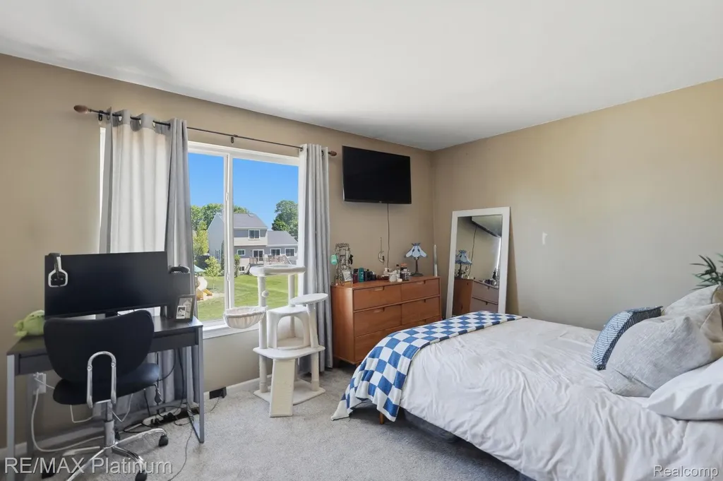 1714 Newgate Lane Hartland Township MI 48843