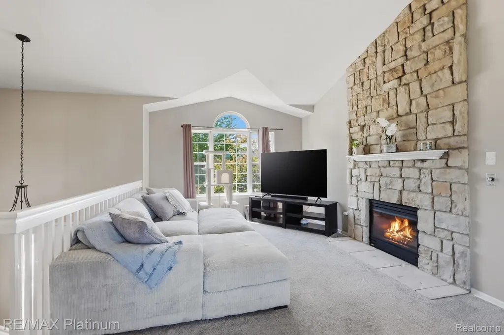1714 Newgate Lane Hartland Township MI 48843