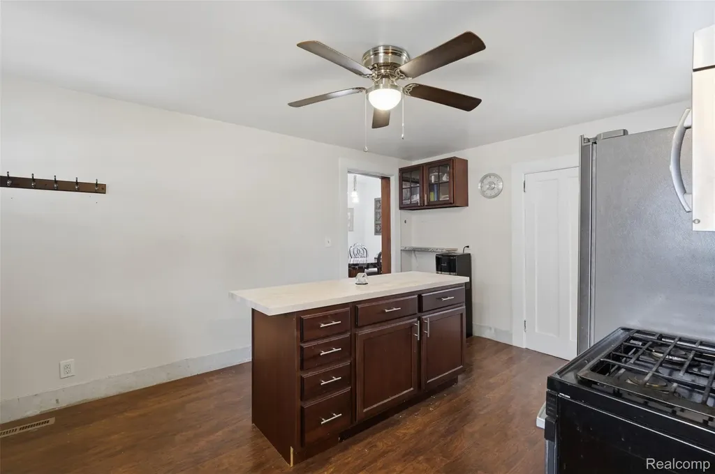 502 E Logan Street Tecumseh City MI 49286
