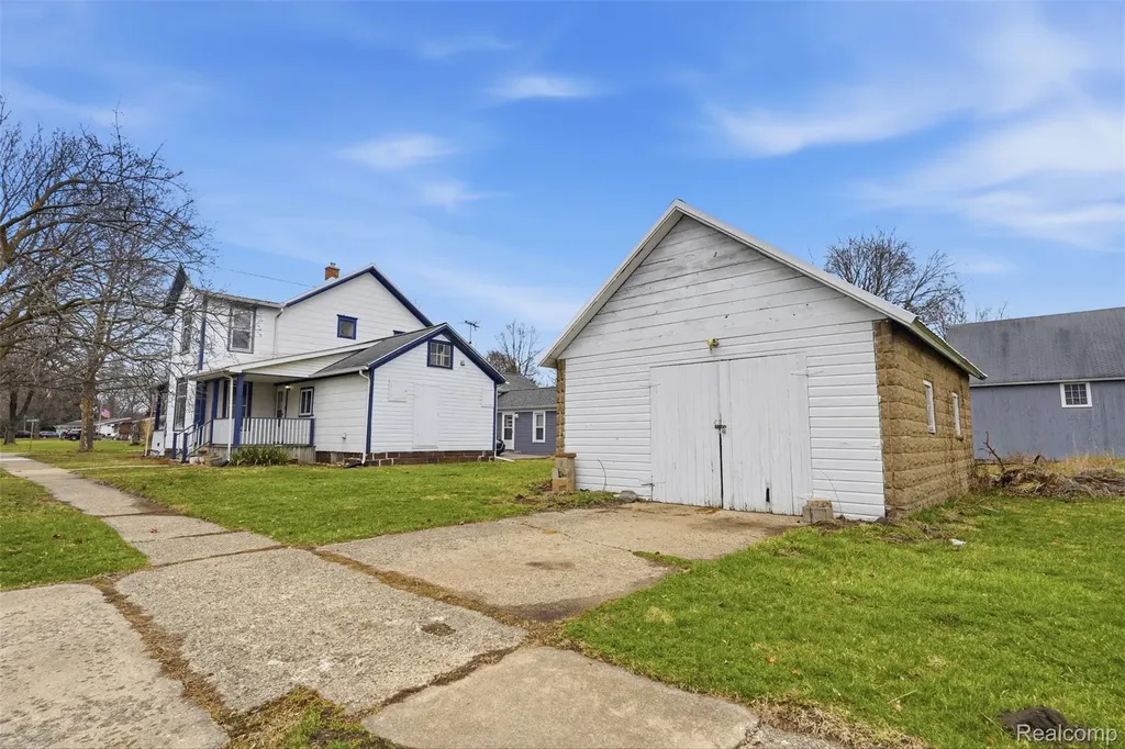 502 E Logan Street Tecumseh City MI 49286