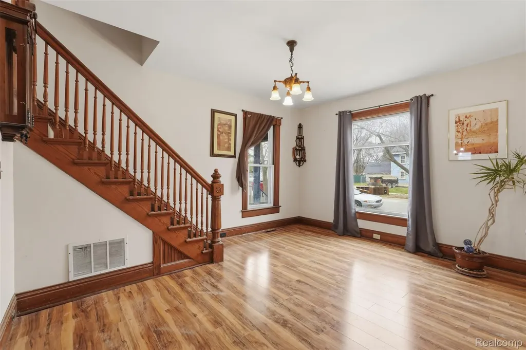 502 E Logan Street Tecumseh City MI 49286