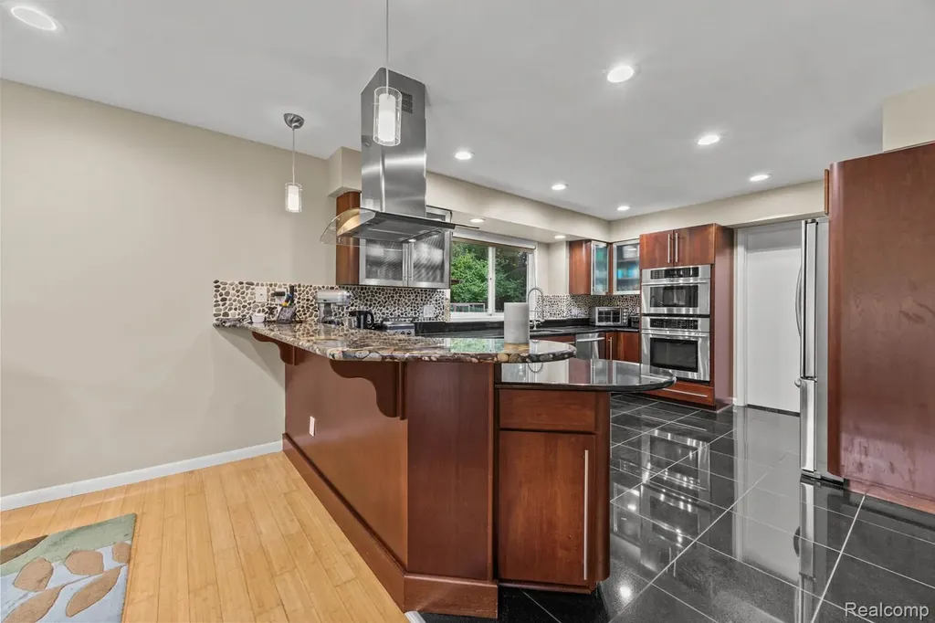 6060 Vreeland Road Superior Charter Township MI 48198