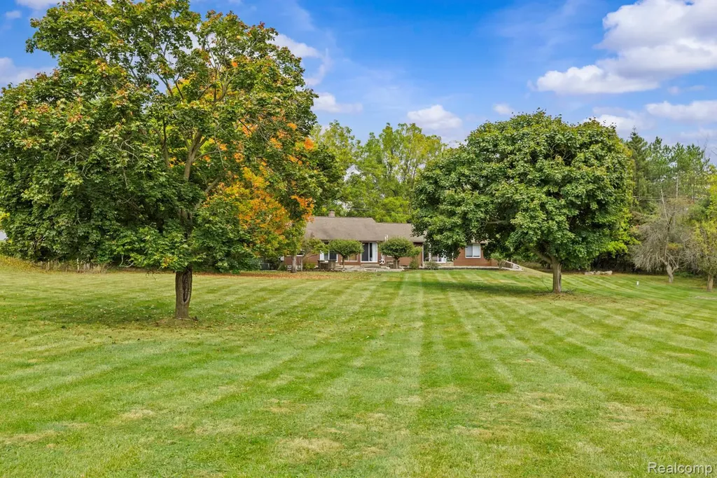 6060 Vreeland Road Superior Charter Township MI 48198
