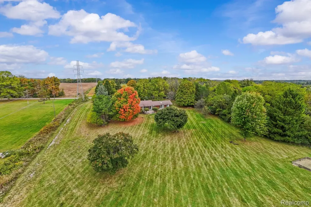 6060 Vreeland Road Superior Charter Township MI 48198