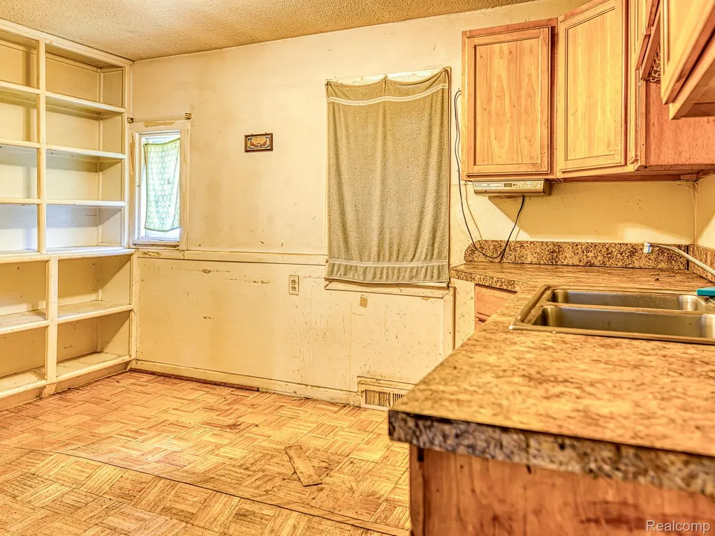 1246 Junction Street Detroit City MI 48209