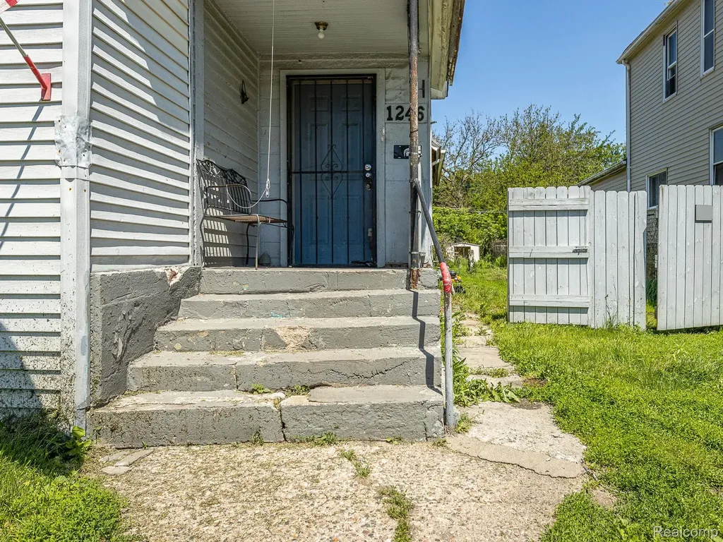 1246 Junction Street Detroit City MI 48209