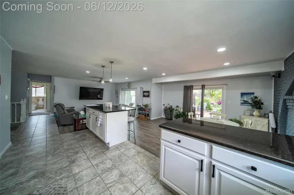18481 Westbrook Drive Livonia City MI 48152