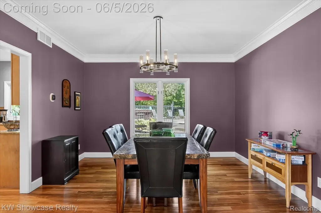 6220 Whispering Meadows Drive White Lake Charter Township MI 48383