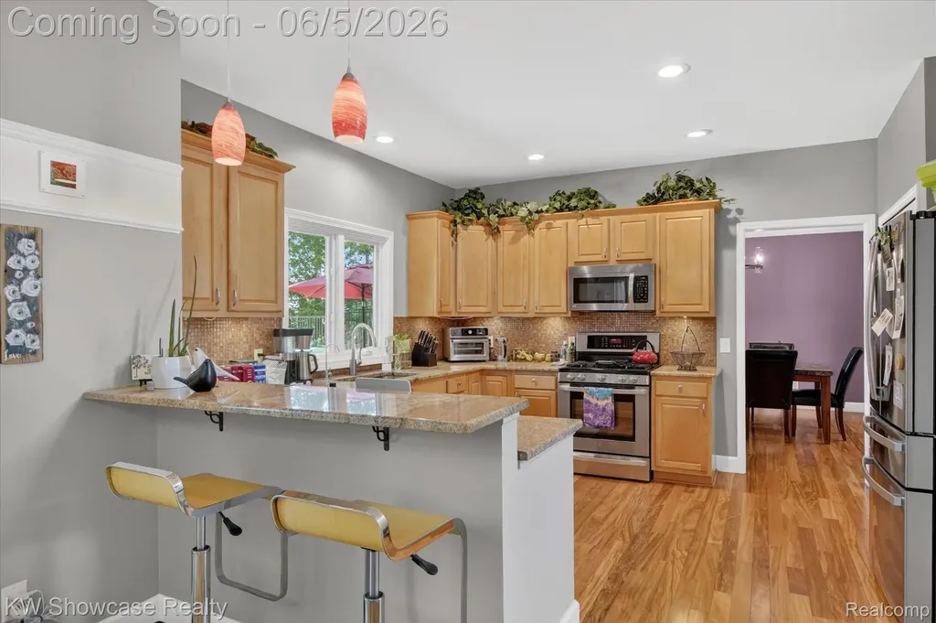 6220 Whispering Meadows Drive White Lake Charter Township MI 48383