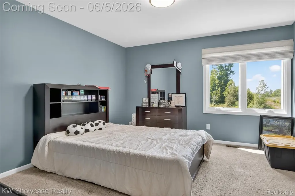 6220 Whispering Meadows Drive White Lake Charter Township MI 48383