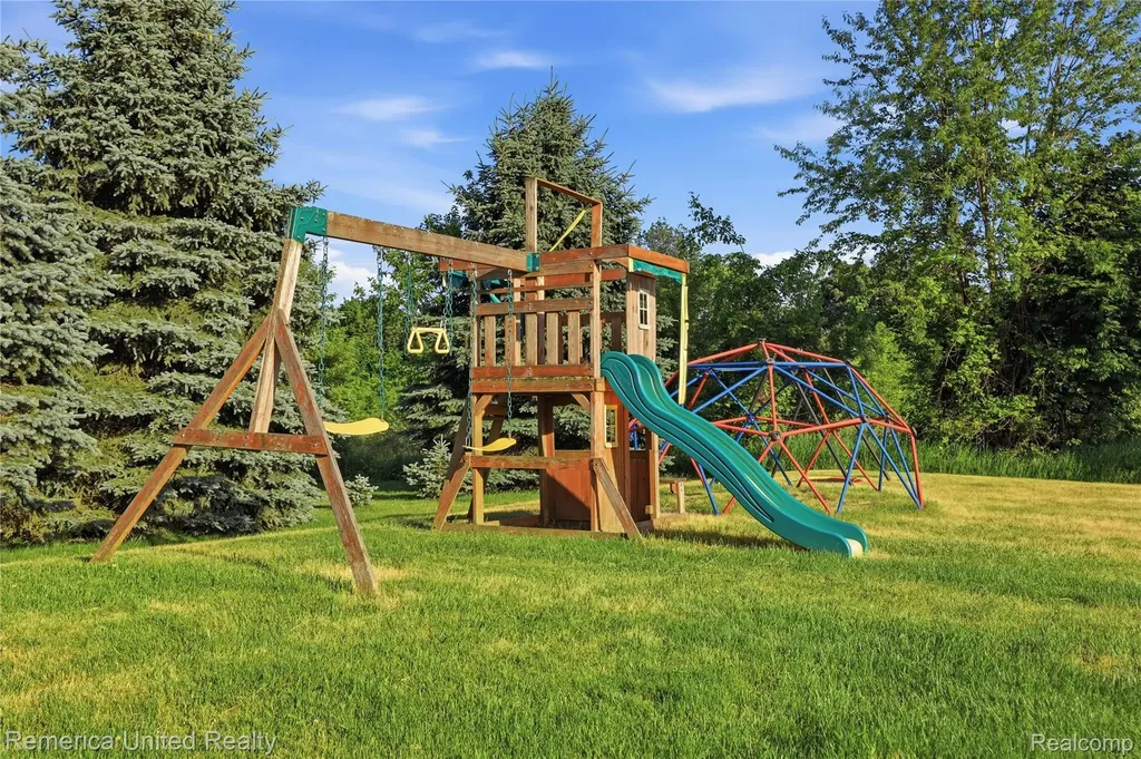 15489 Bird Road Argentine Township MI 48451