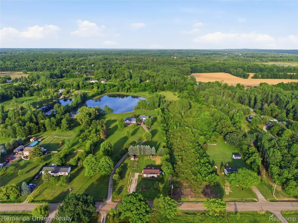 15489 Bird Road Argentine Township MI 48451
