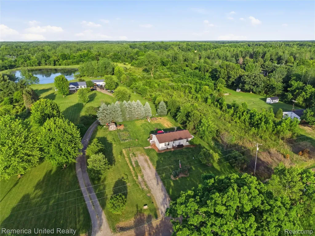 15489 Bird Road Argentine Township MI 48451