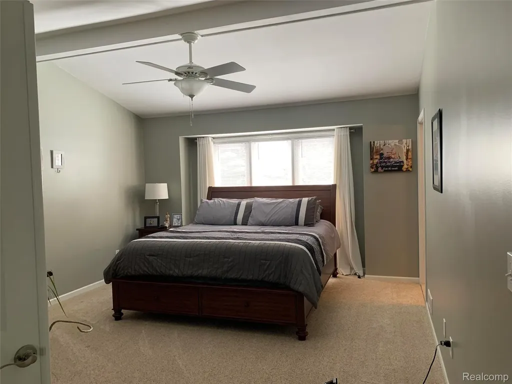9095 Rotondo Drive Hartland Township MI 48855