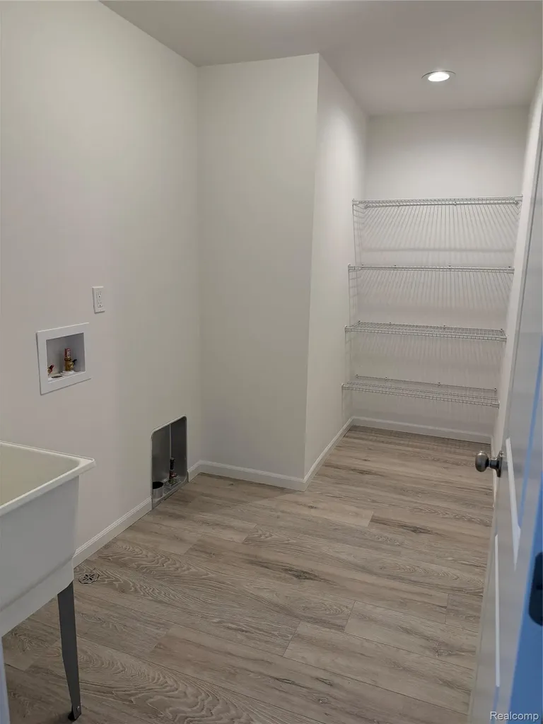 5751 Copper Tree Park Waterford Charter Township MI 48327