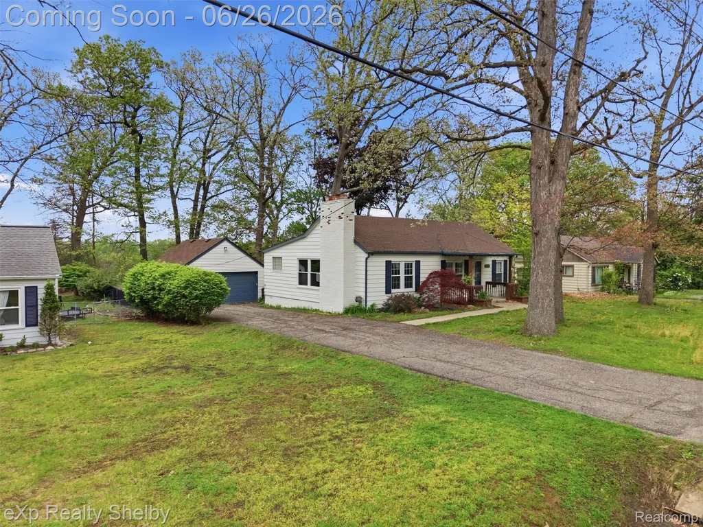 2101 Knollwood Street Auburn Hills City MI 48326
