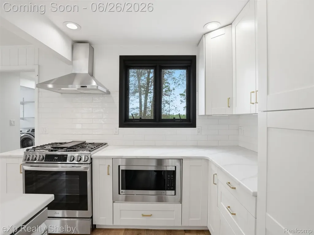 2101 Knollwood Street Auburn Hills City MI 48326
