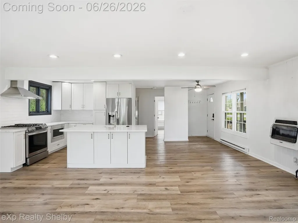 2101 Knollwood Street Auburn Hills City MI 48326