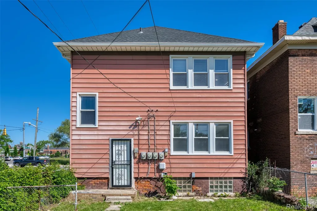 1735 Clairmount Street Detroit City MI 48206