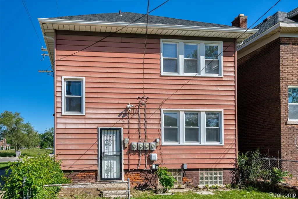 1735 Clairmount Street Detroit City MI 48206