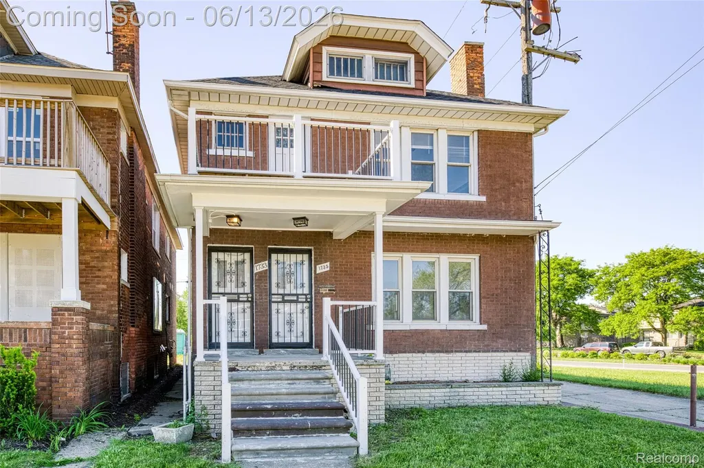 1735 Clairmount Street Detroit City MI 48206