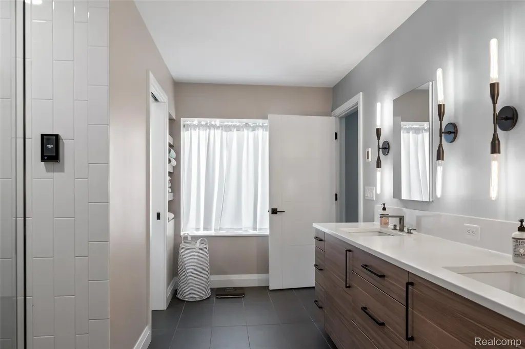 1441 Carol Avenue Plymouth City MI 48170