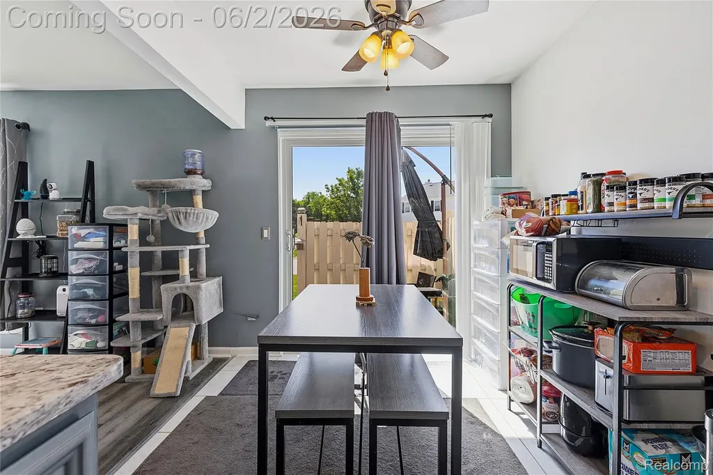 15794 Charleston Drive Clinton Charter Township MI 48038