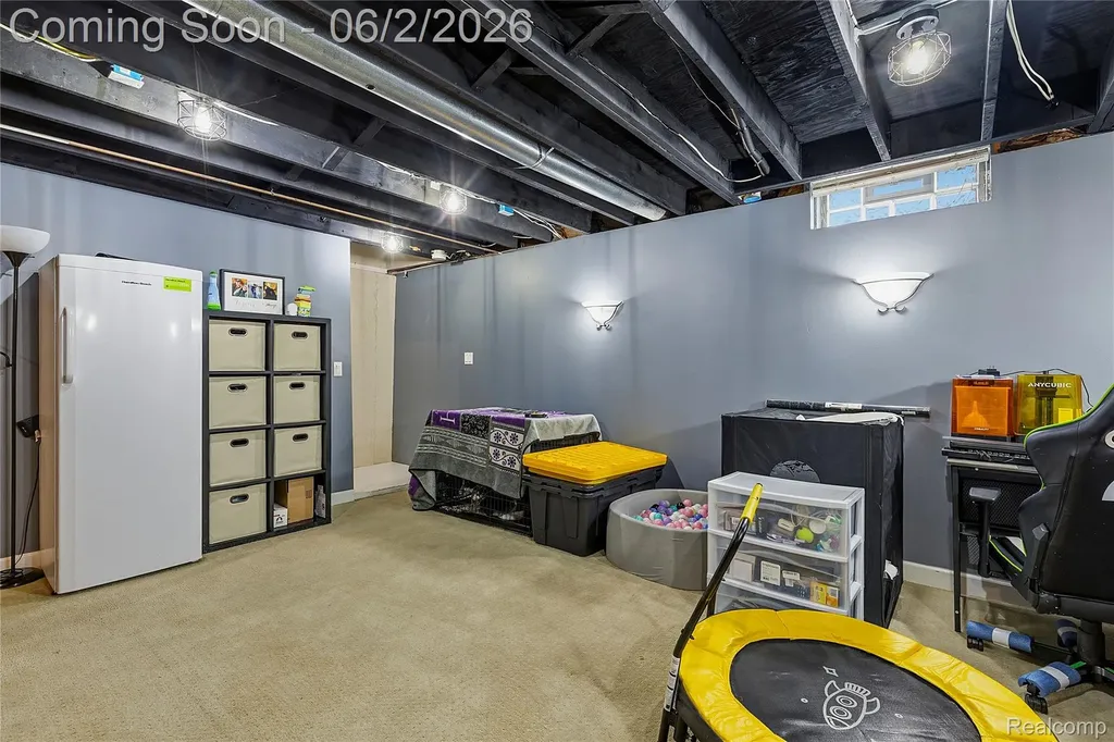 15794 Charleston Drive Clinton Charter Township MI 48038