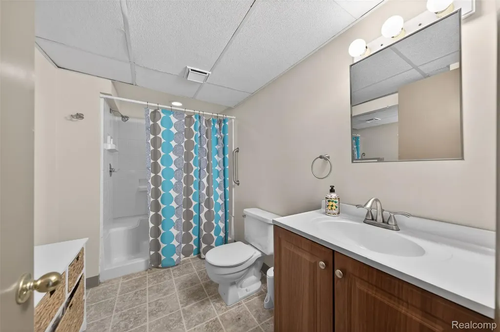 34262 Commons Drive Farmington Hills City MI 48331