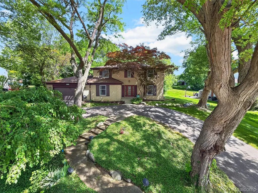 34262 Commons Drive Farmington Hills City MI 48331