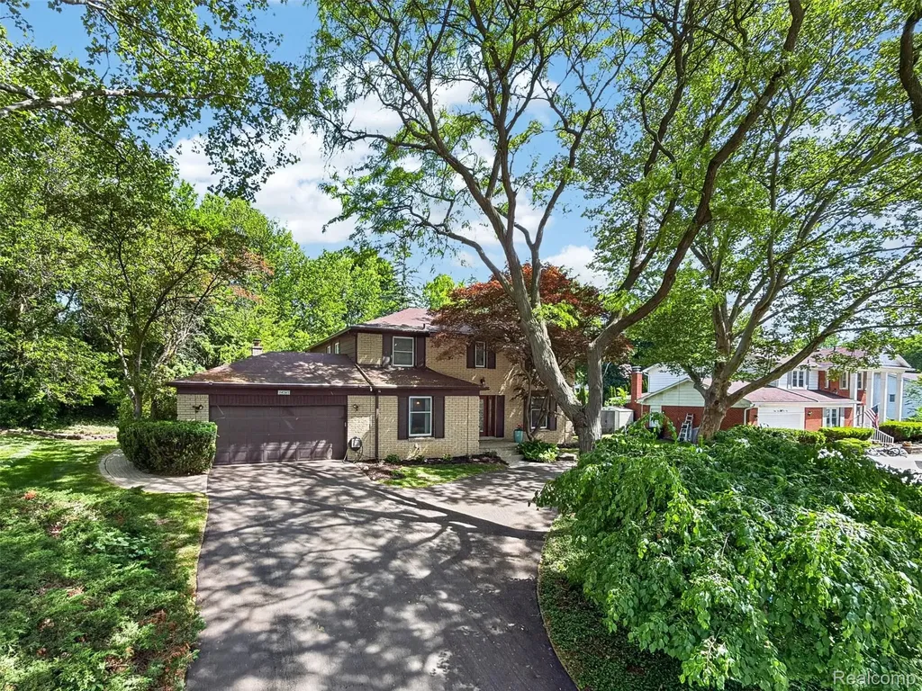 34262 Commons Drive Farmington Hills City MI 48331