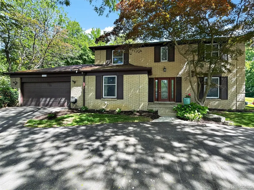 34262 Commons Drive Farmington Hills City MI 48331