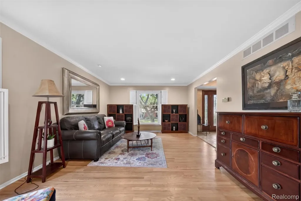34262 Commons Drive Farmington Hills City MI 48331