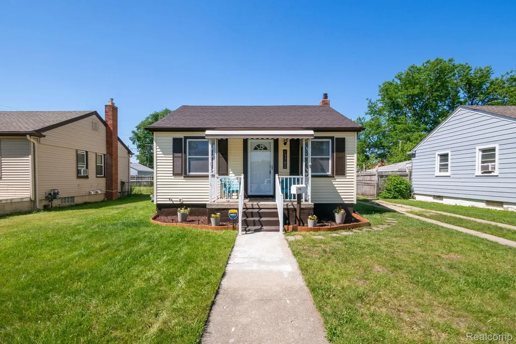 13782 Wesley Street Southgate City MI 48195
