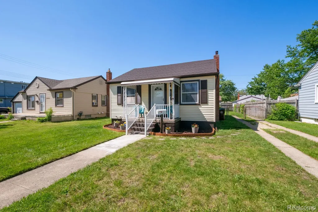 13782 Wesley Street Southgate City MI 48195