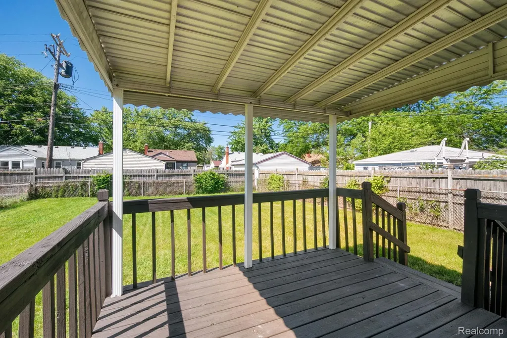 13782 Wesley Street Southgate City MI 48195