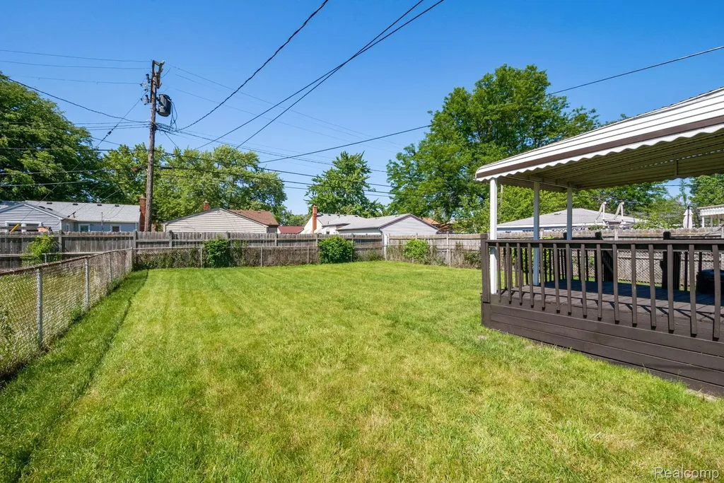 13782 Wesley Street Southgate City MI 48195