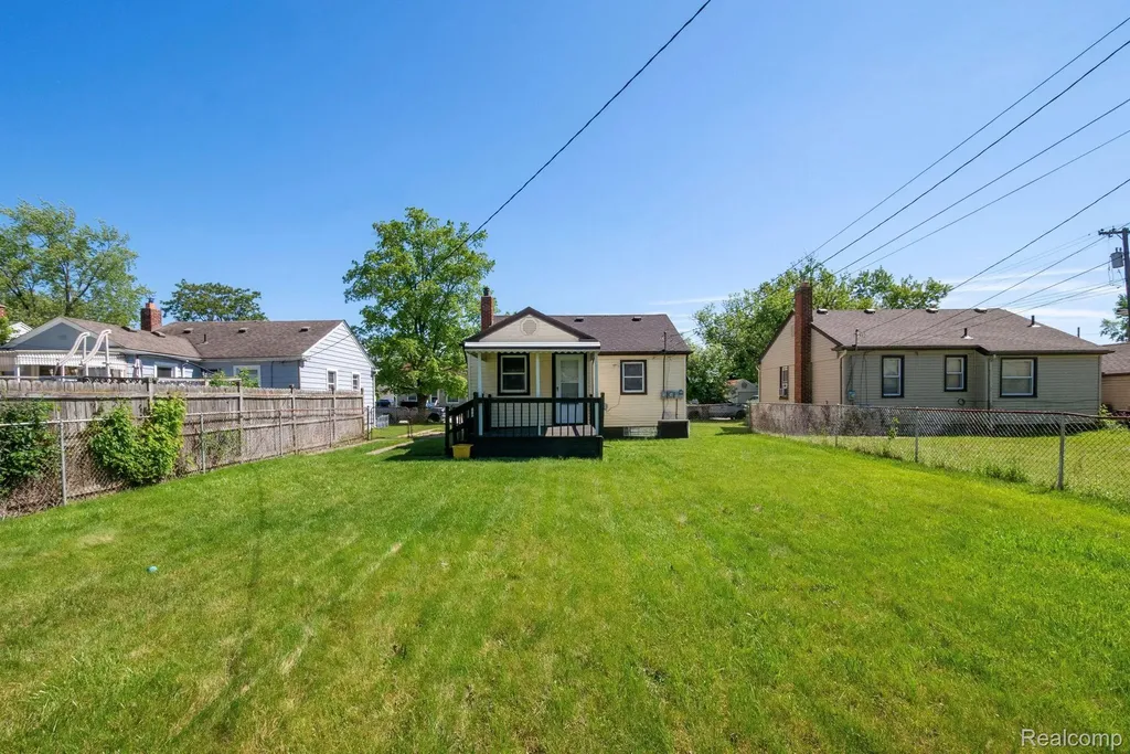 13782 Wesley Street Southgate City MI 48195