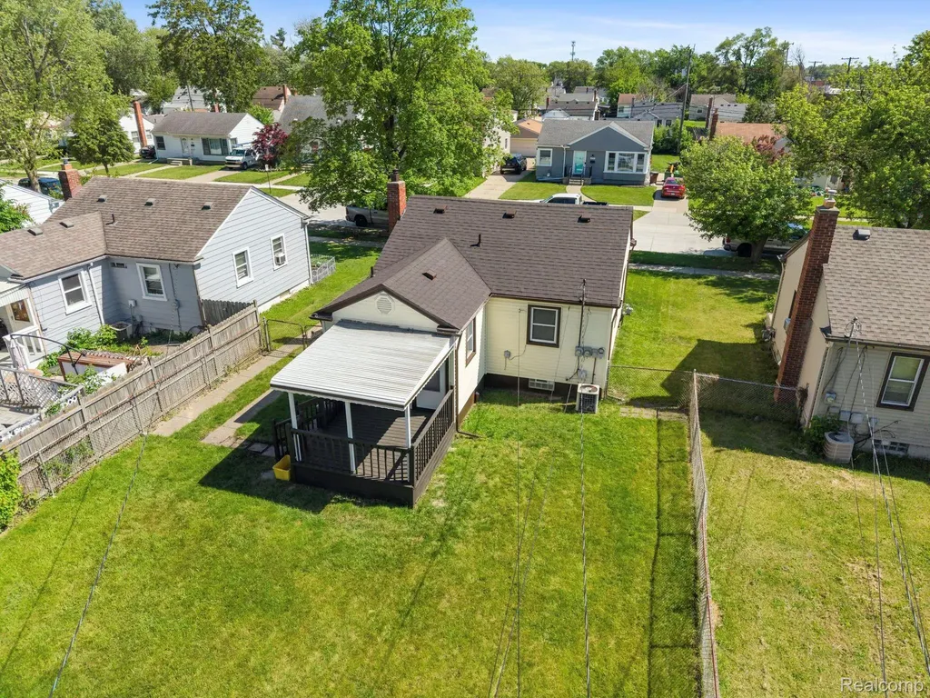 13782 Wesley Street Southgate City MI 48195