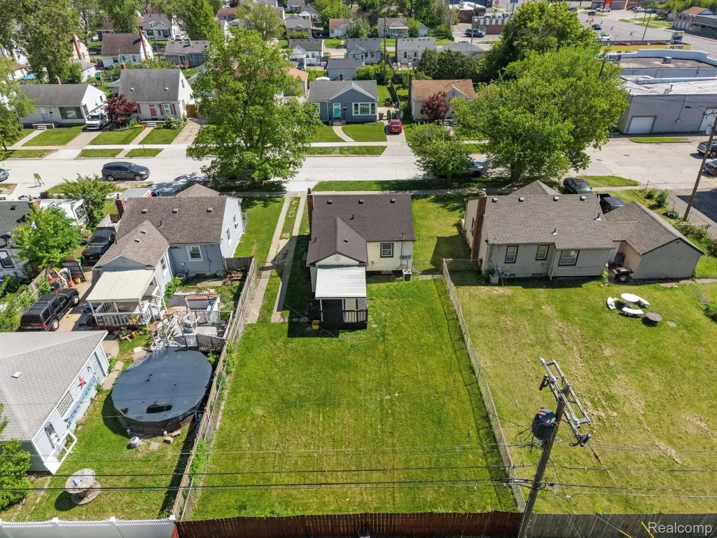 13782 Wesley Street Southgate City MI 48195